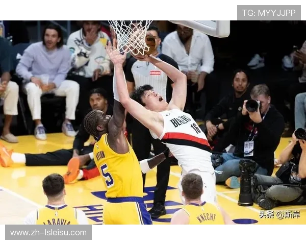 杨瀚森随开拓者迎战马刺，能否获出场时间成焦点